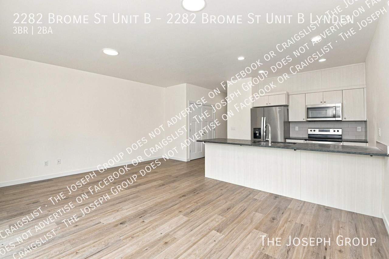 2282 Brome St Unit B - Photo 5 of 22