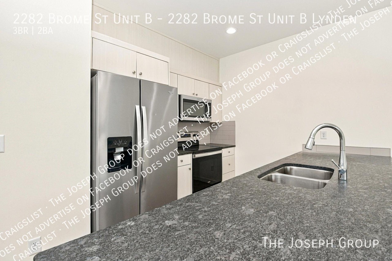 2282 Brome St Unit B - Photo 6 of 22