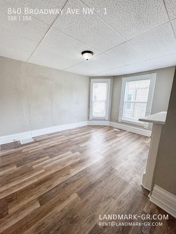 840 Broadway Ave Nw #1 - Photo 4 of 16