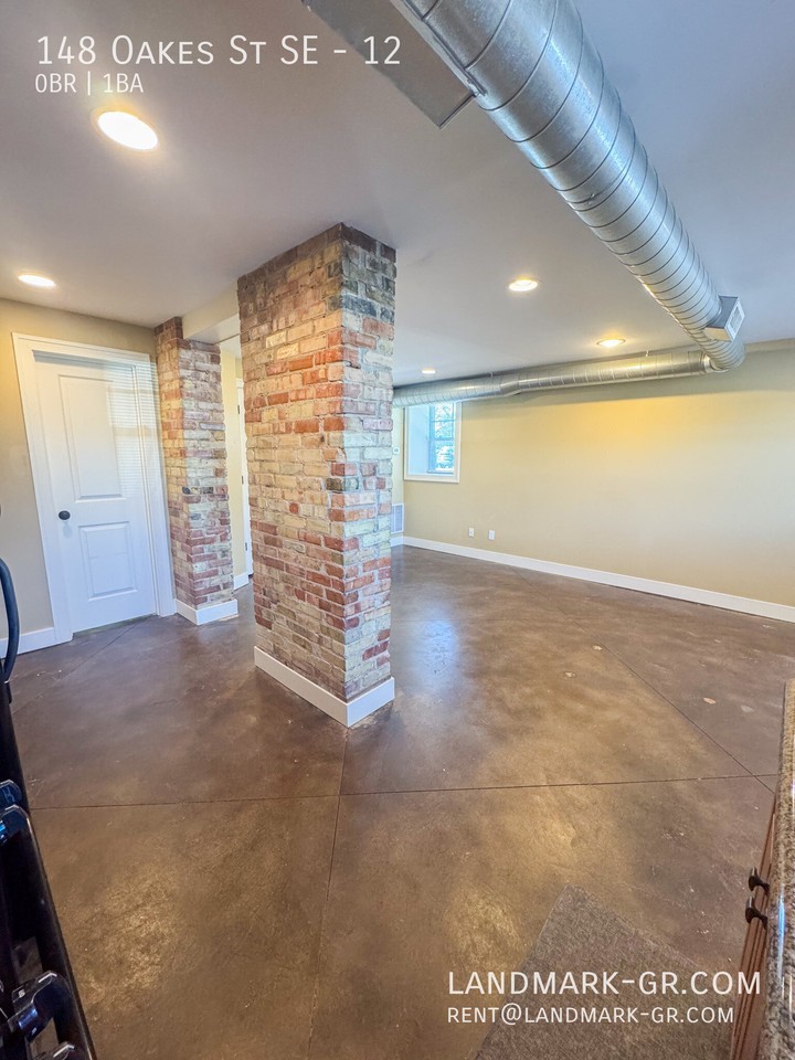 148 Oakes St Se #12 - Photo 5 of 17