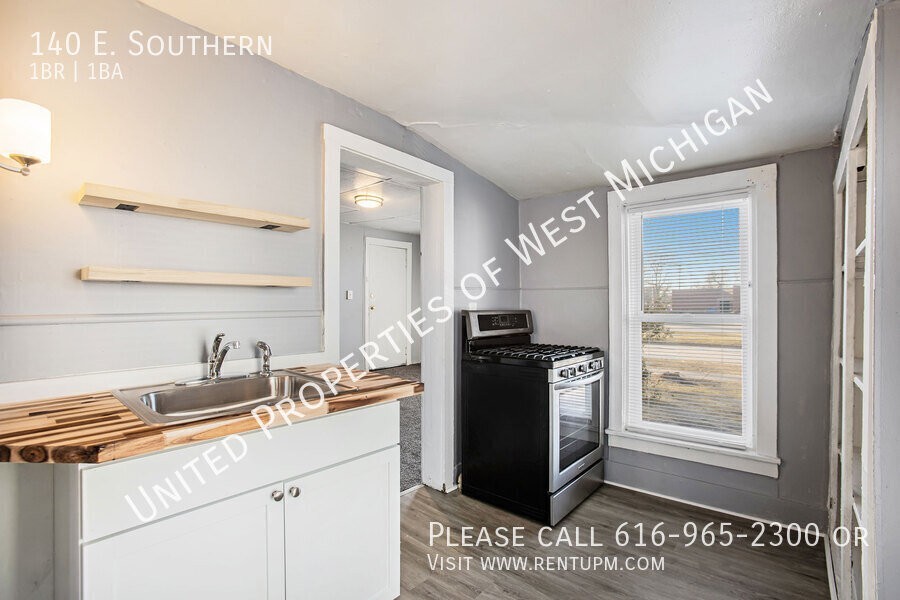140 E Southern Ave