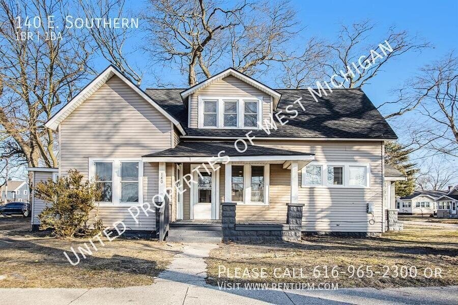 140 E Southern Ave - Photo 2 of 18