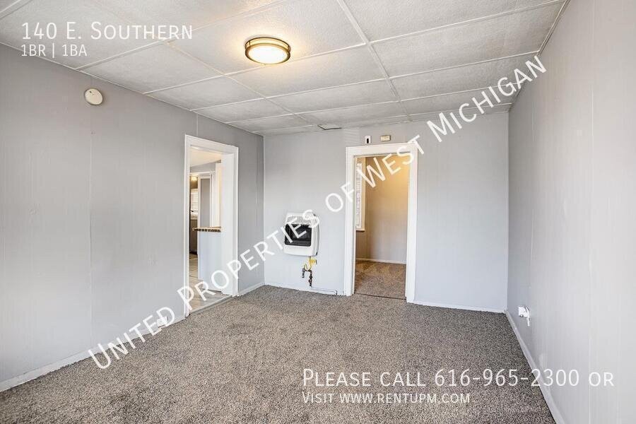 140 E Southern Ave - Photo 4 of 18