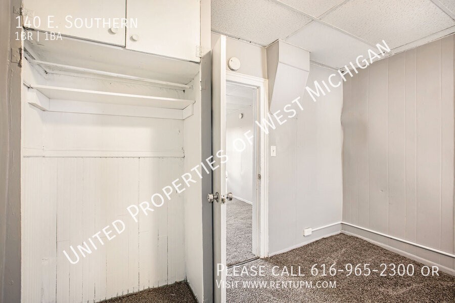 140 E Southern Ave - Photo 7 of 18