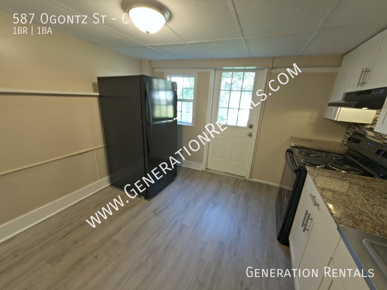 587 S Ogontz St #C - Photo 2 of 8