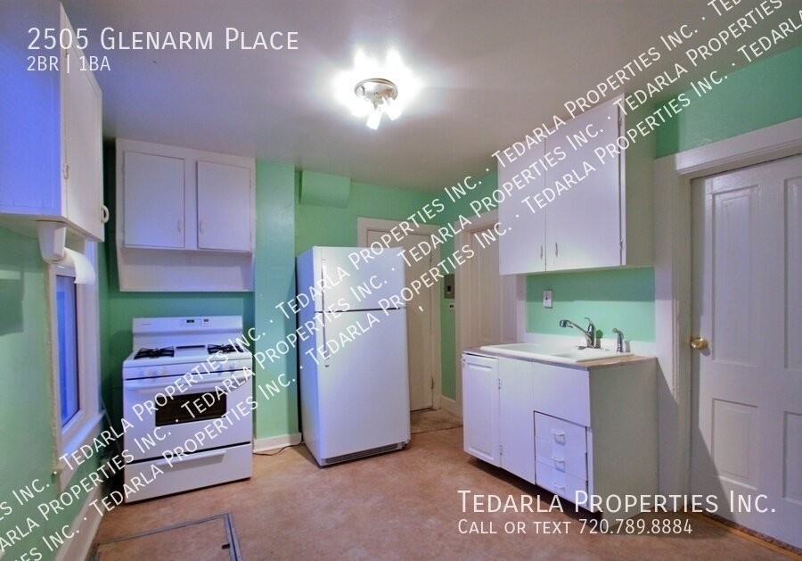2505 Glenarm Pl - Photo 5 of 8