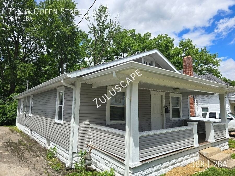 716 W Queen St - Photo 2 of 15