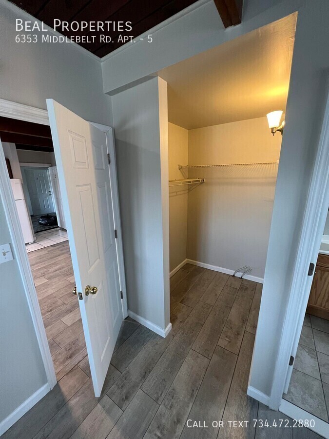 6353 Middlebelt Rd #5 - Photo 7 of 10