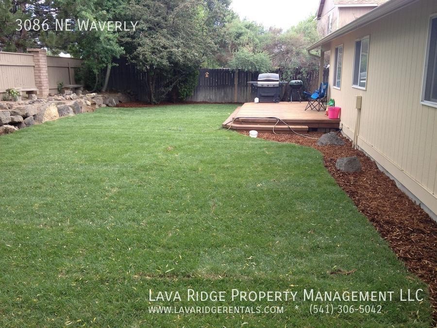 3086 Ne Waverly Ct - Photo 2 of 47