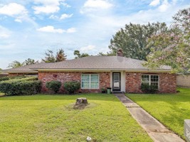 featured image of 22 Lakeview Dr #NA