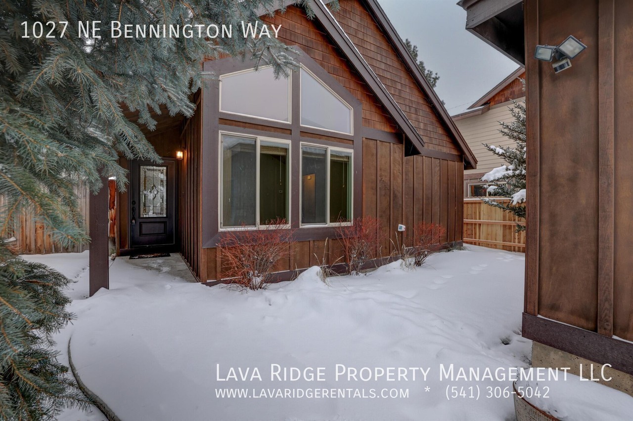 1027 Ne Bennington Way - Photo 2 of 29