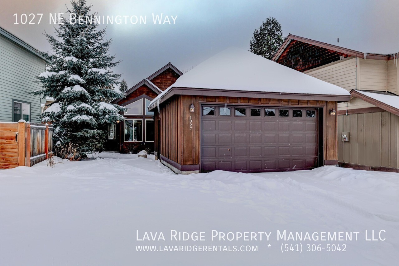 1027 Ne Bennington Way - Photo 3 of 29