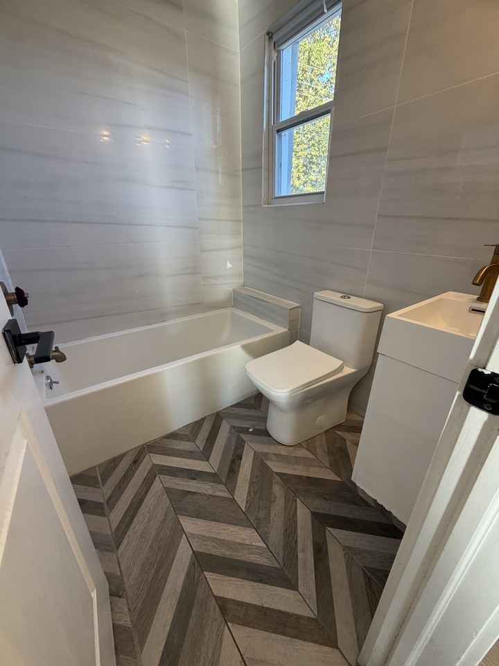 88 Wallis Ave #1B - Photo 6 of 9