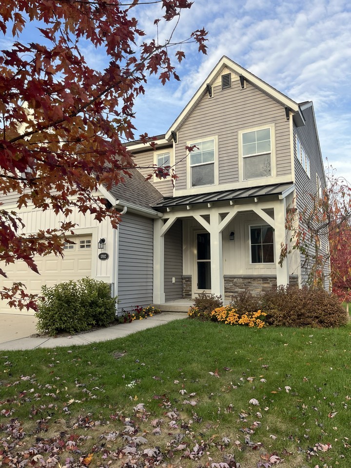 17012 Birchview Dr #NA - Photo 2 of 32