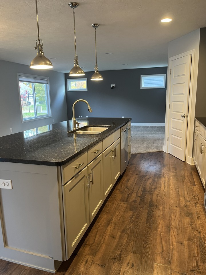 17012 Birchview Dr #NA - Photo 4 of 32