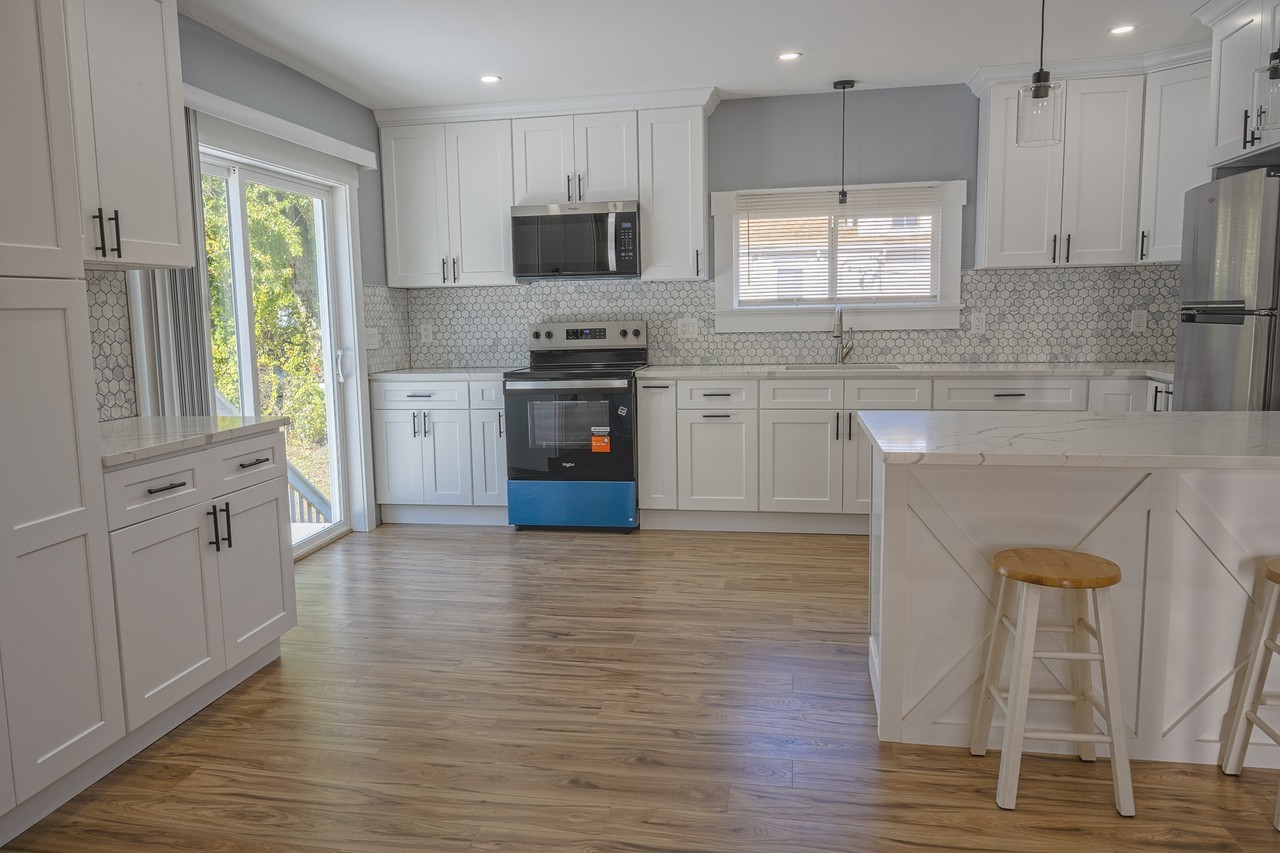 112 Broad St #NA - Photo 3 of 19