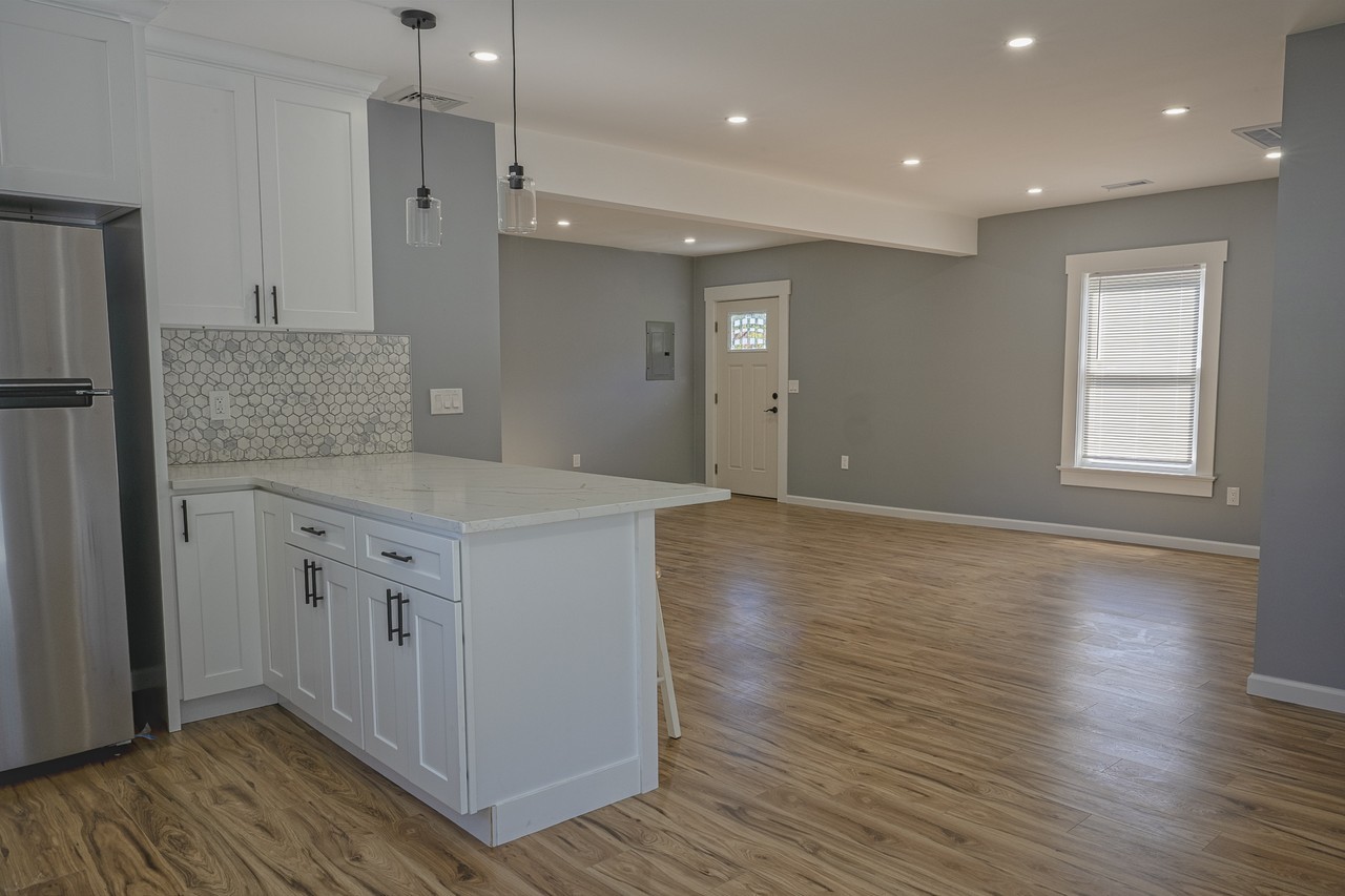 112 Broad St #NA - Photo 5 of 19
