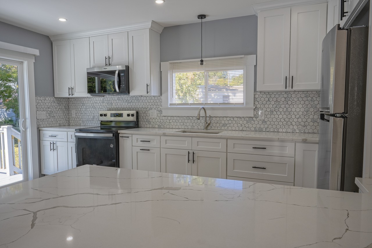 112 Broad St #NA - Photo 7 of 19