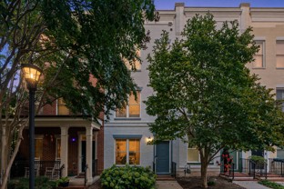 580 Regent Pl Ne #NA - Photo 1 of 1