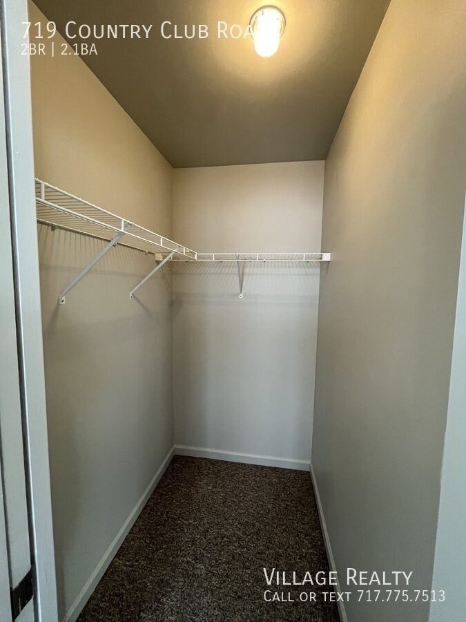 719 Country Club Rd - Photo 6 of 50
