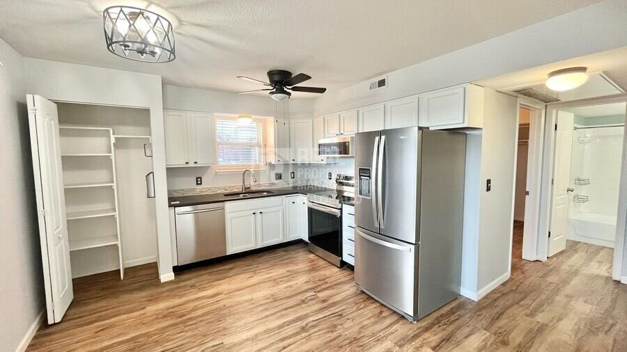 1661 S Cole St #B7 - Photo 4 of 16