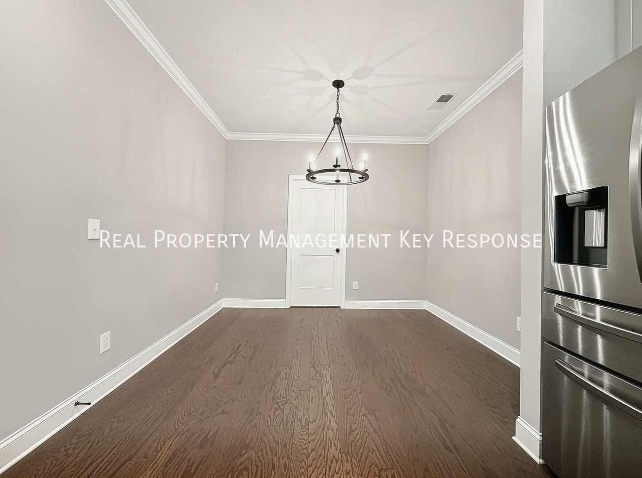 253 Grandstand Blvd - Photo 4 of 25