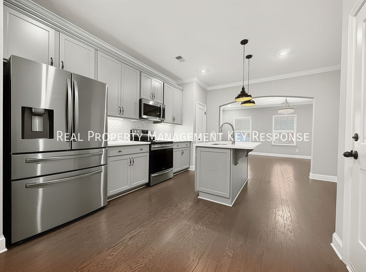 253 Grandstand Blvd - Photo 7 of 25