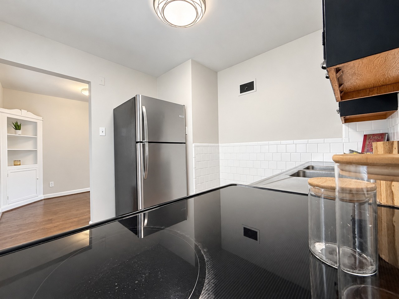 5944 Nagel Ave #2E - Photo 3 of 13