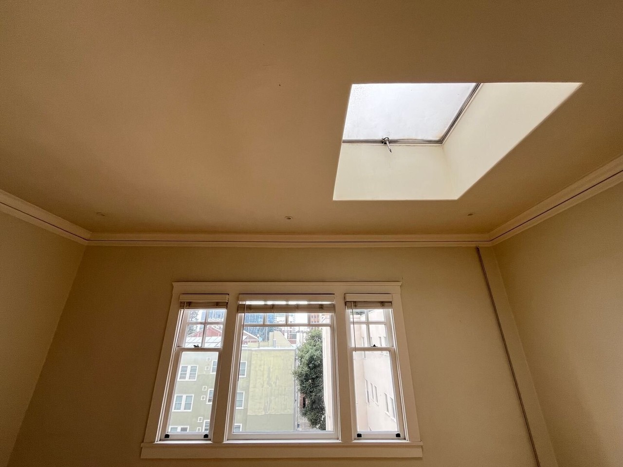 333 Park View Ter #11 - Photo 3 of 18