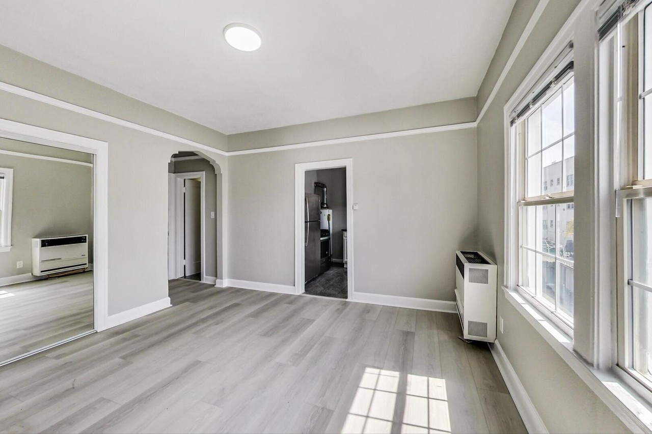 1824 Linden St #02 - Photo 2 of 6