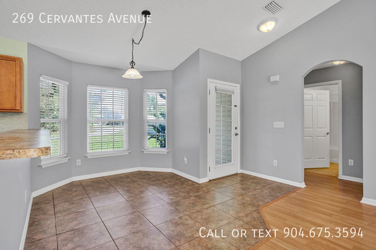 269 Cervantes Ave - Photo 6 of 25