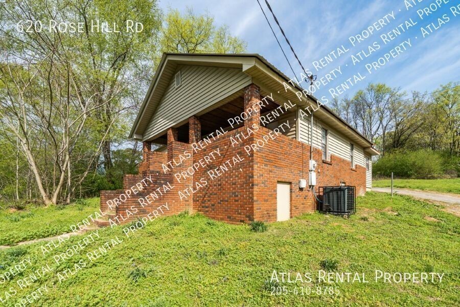 620 Rose Hill Rd - Photo 3 of 22