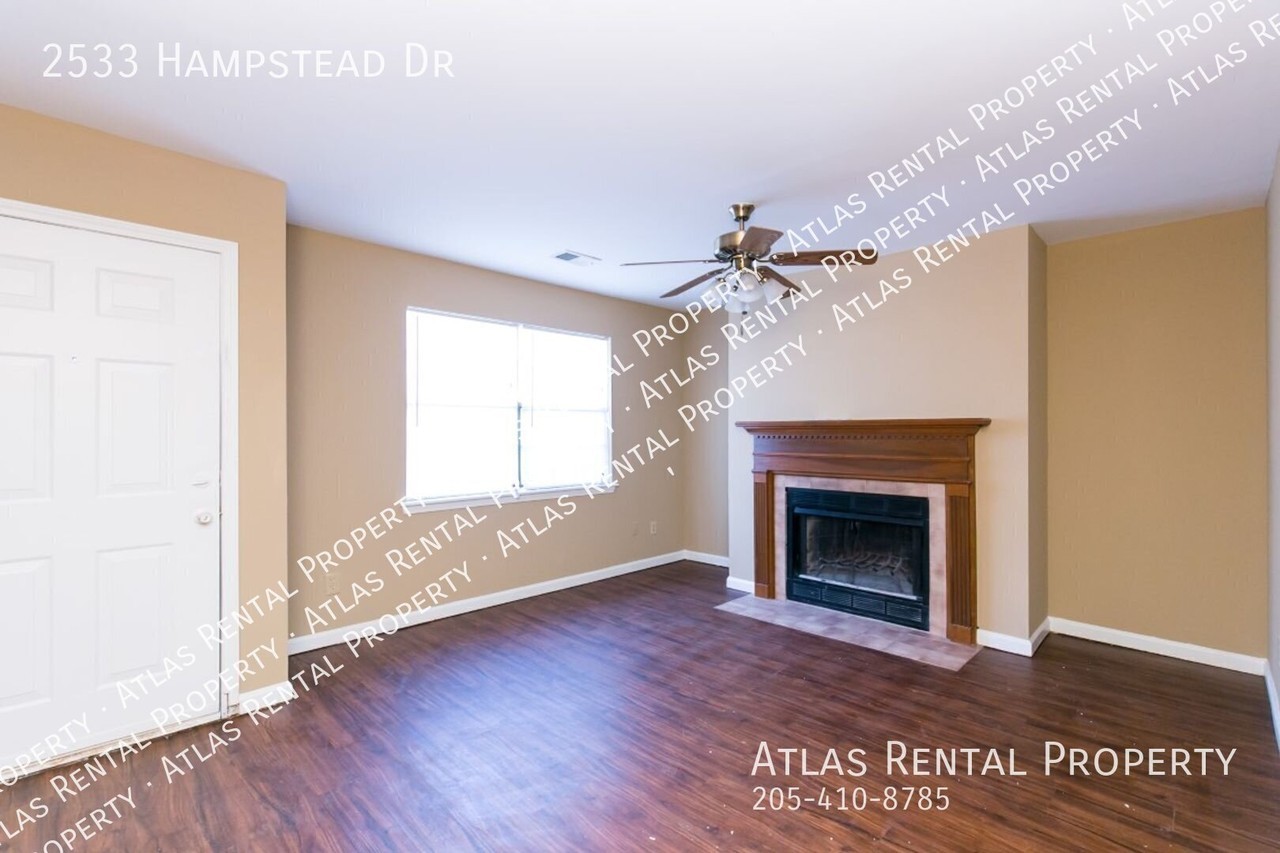 2533 Hampstead Dr - Photo 3 of 23