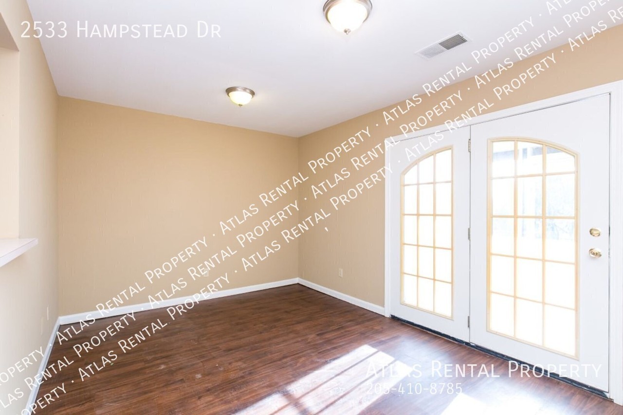 2533 Hampstead Dr - Photo 7 of 23