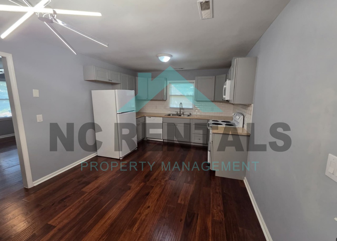 10 Rasheeda Ct - Photo 4 of 44