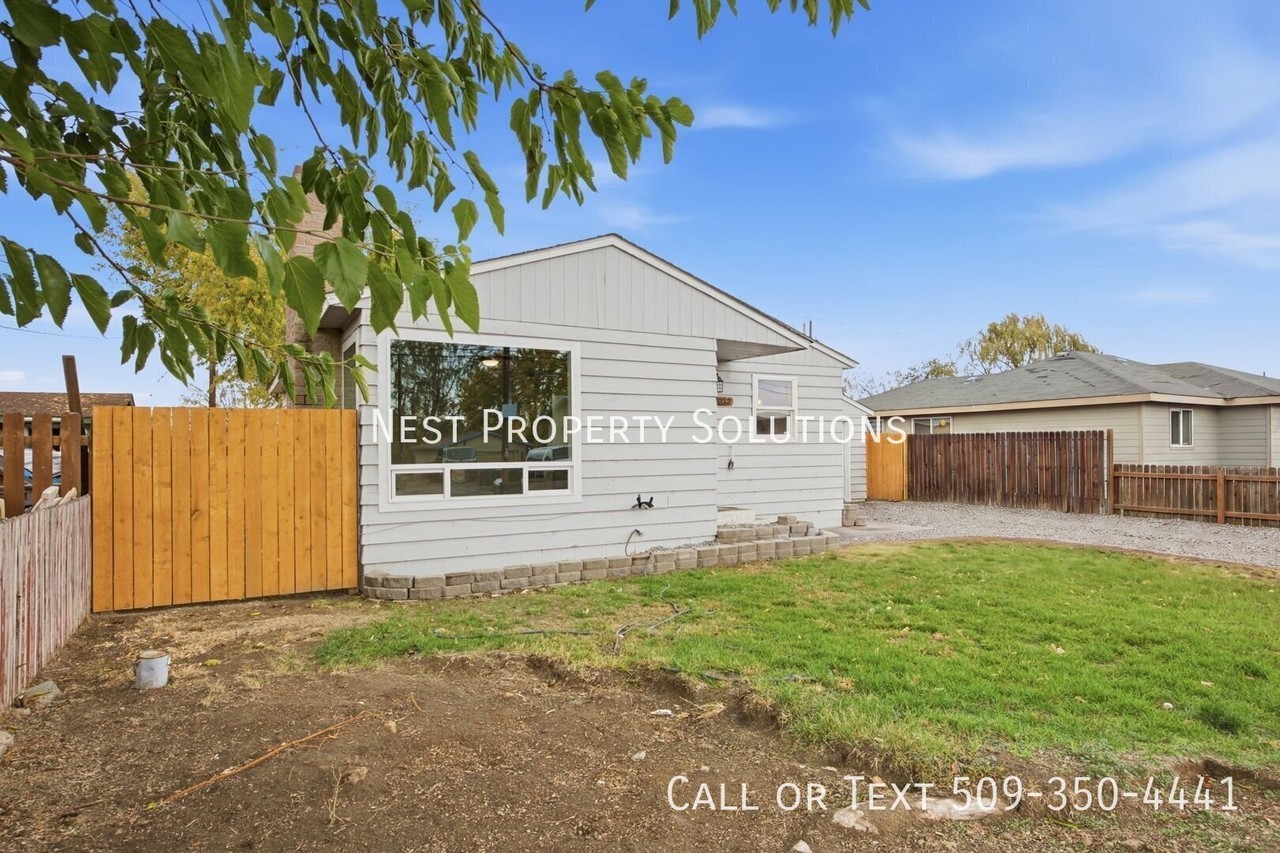2032 W Peninsula Dr - Photo 3 of 24