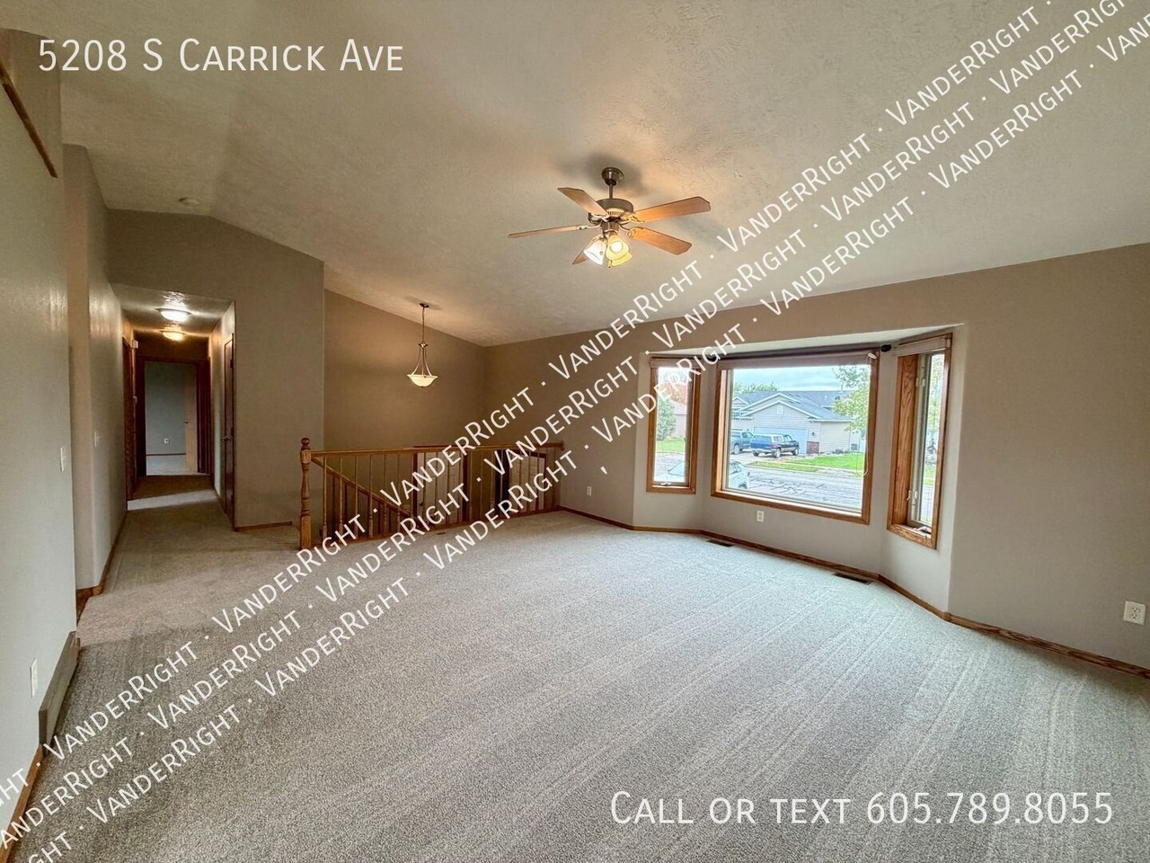 5208 S Carrick Ave - Photo 2 of 22