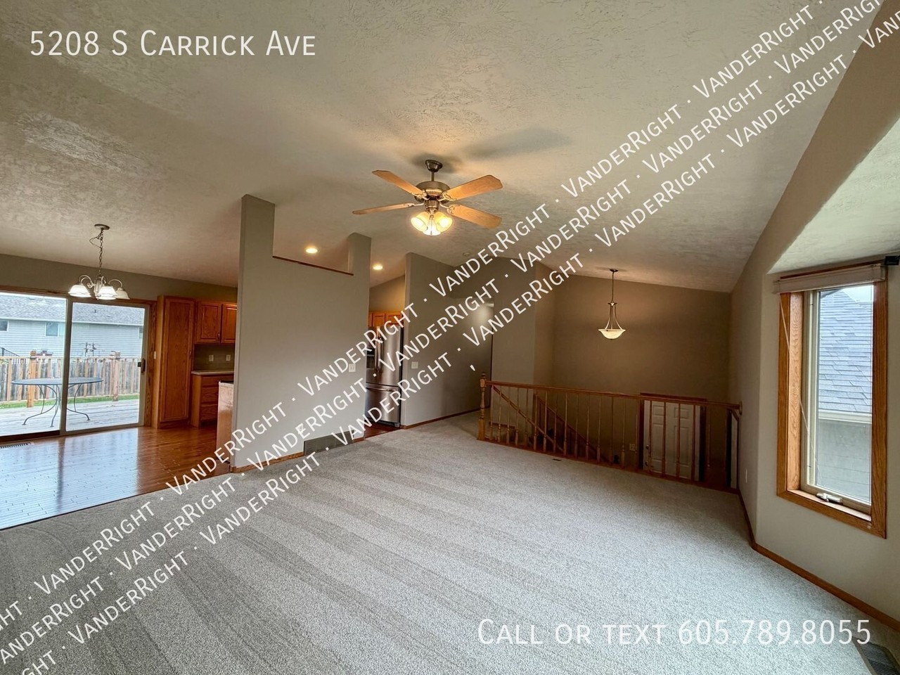 5208 S Carrick Ave - Photo 3 of 22