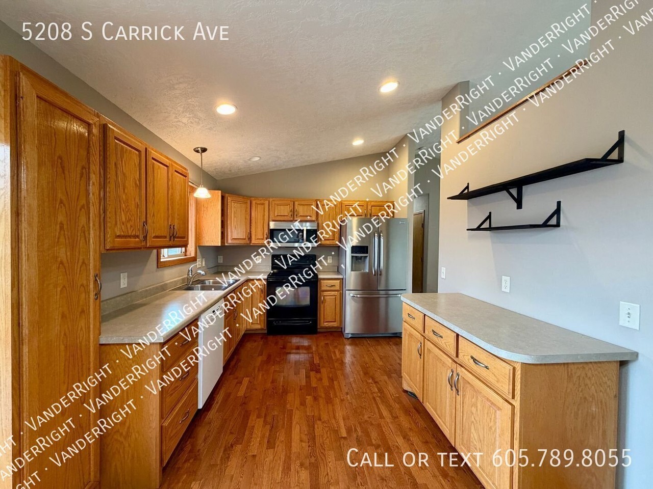 5208 S Carrick Ave - Photo 7 of 22