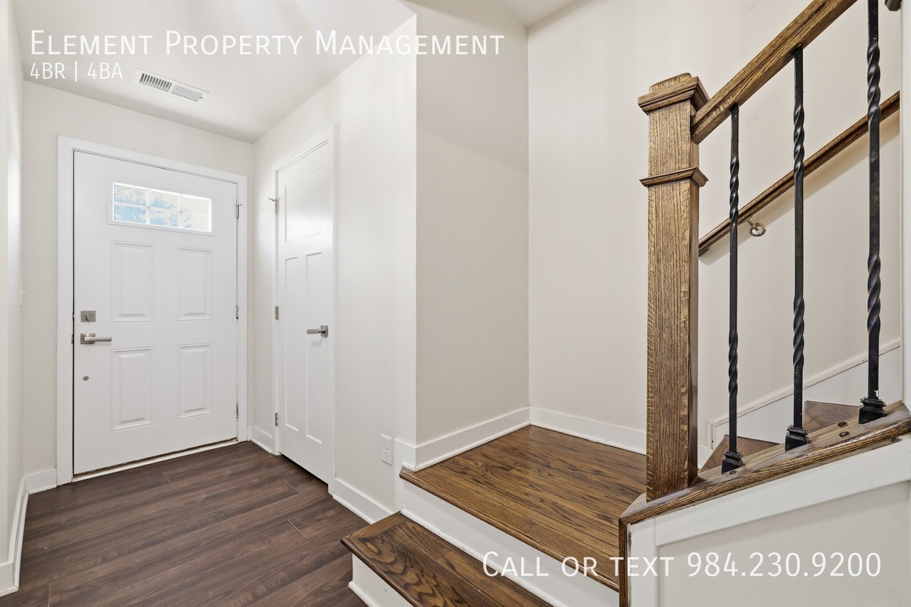 1092 Ambergate Sta #1 - Photo 2 of 35