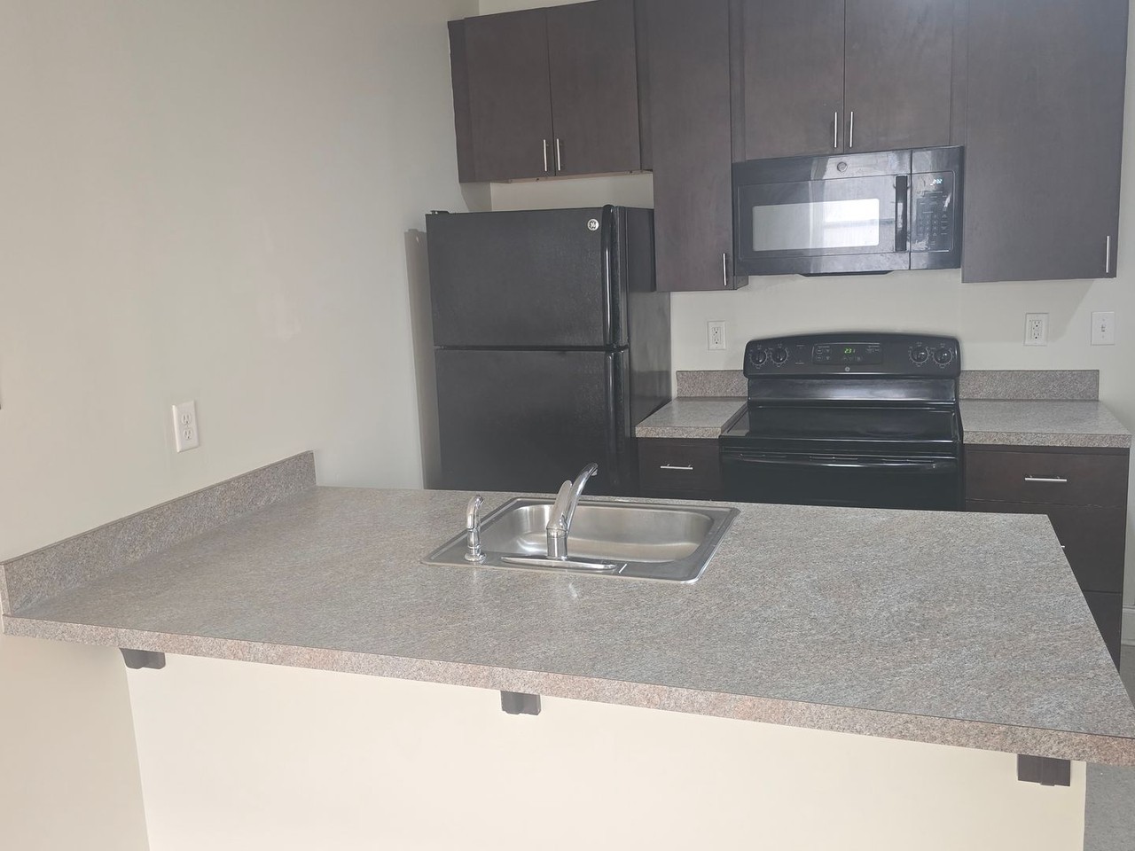 319 Market St #303 - Photo 6 of 15