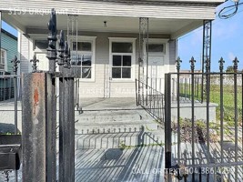 featured image of 3159 Urquhart St