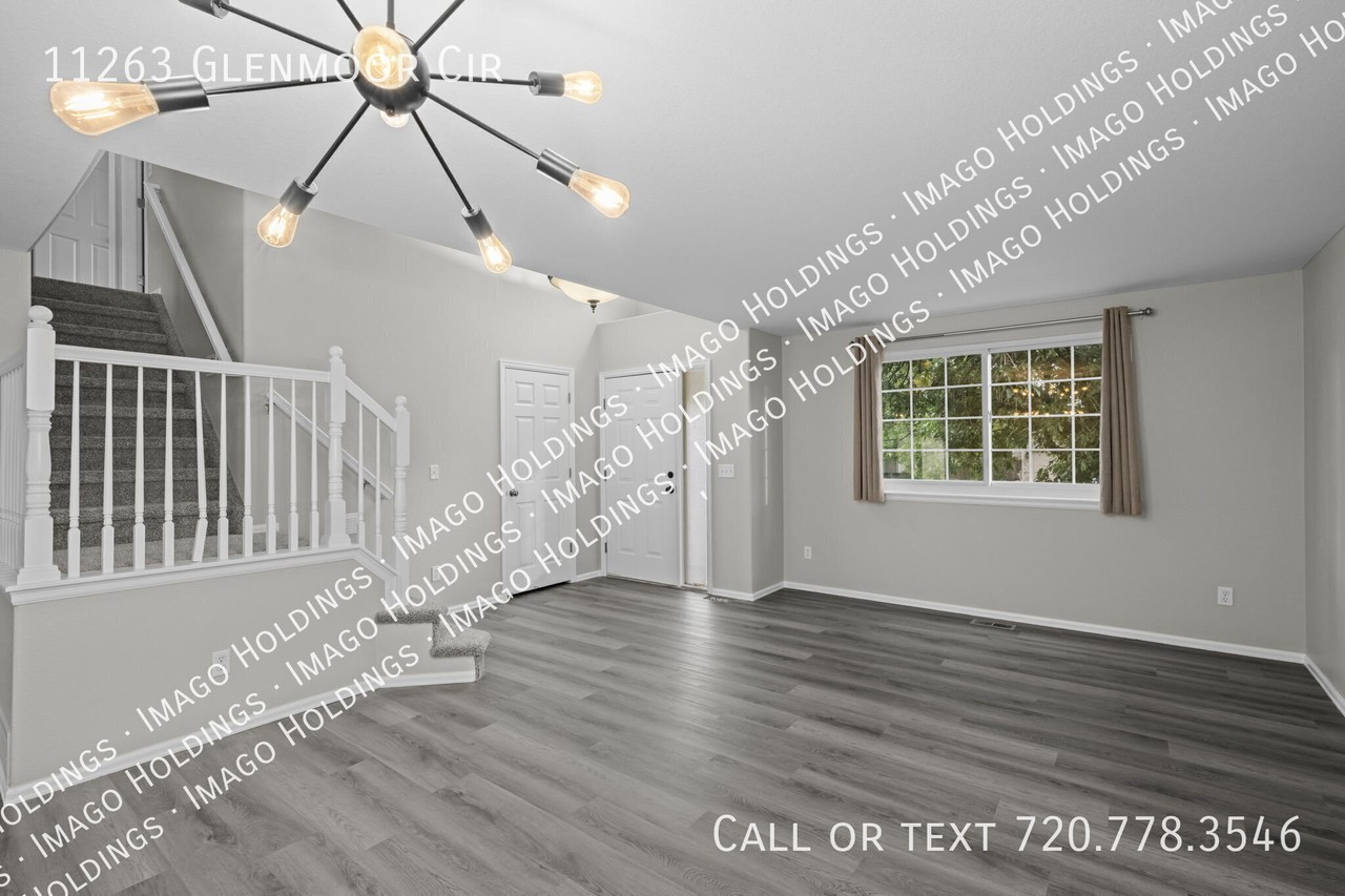 11263 Glenmoor Cir - Photo 2 of 21