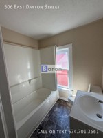 featured image of 506 E Dayton St