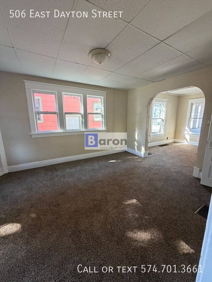 506 E Dayton St - Photo 3 of 8