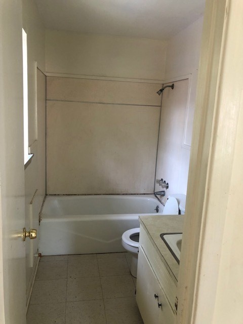 3312 Catherine St - Photo 4 of 8