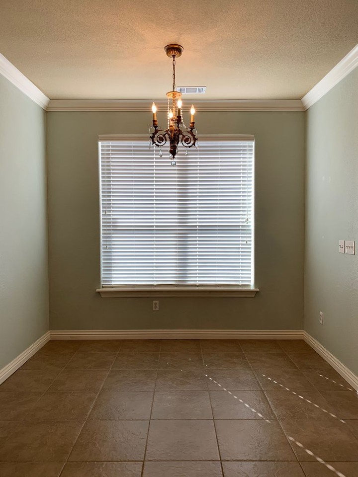 9906 Willowbrook Loop - Photo 5 of 31