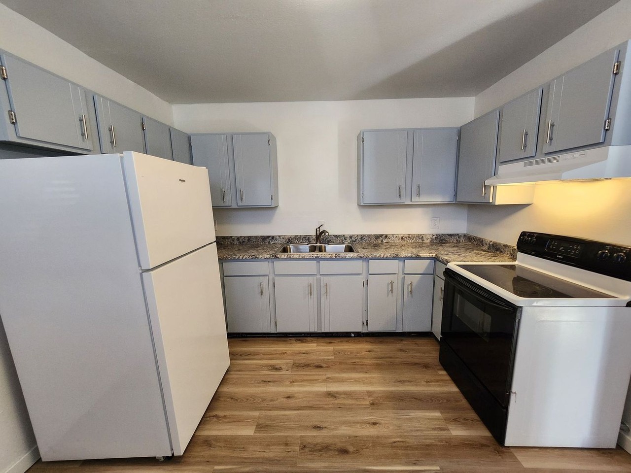 3551 Baltimore Ave #5 - Photo 3 of 21