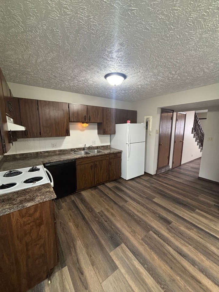 507 Elm Ave #1 - Photo 5 of 13