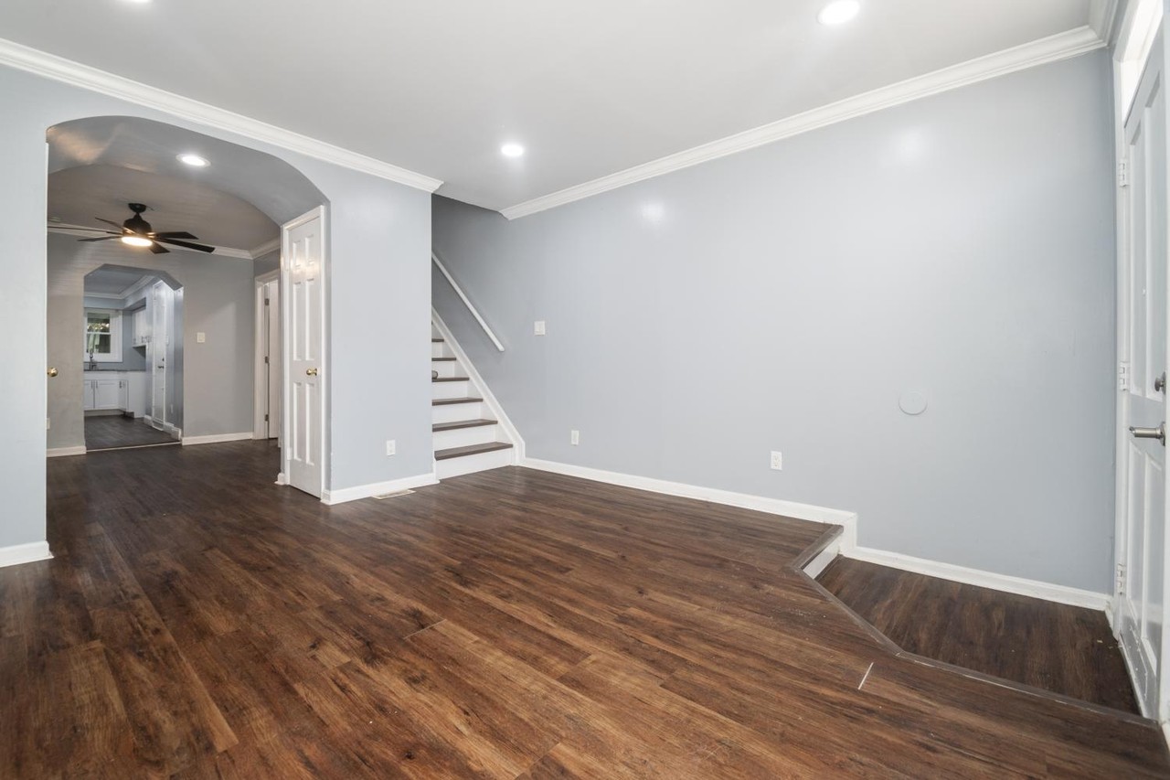1036 W Lombard St - Photo 3 of 26